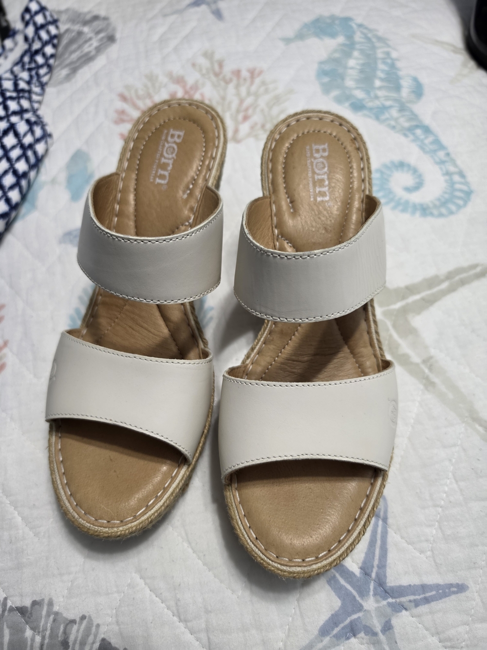 Born Women's Cream Double-Band Slide Sandals Size 9